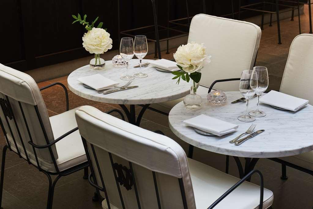 Villa Dagmar Stockholm Restoran gambar Tables at the restaurant