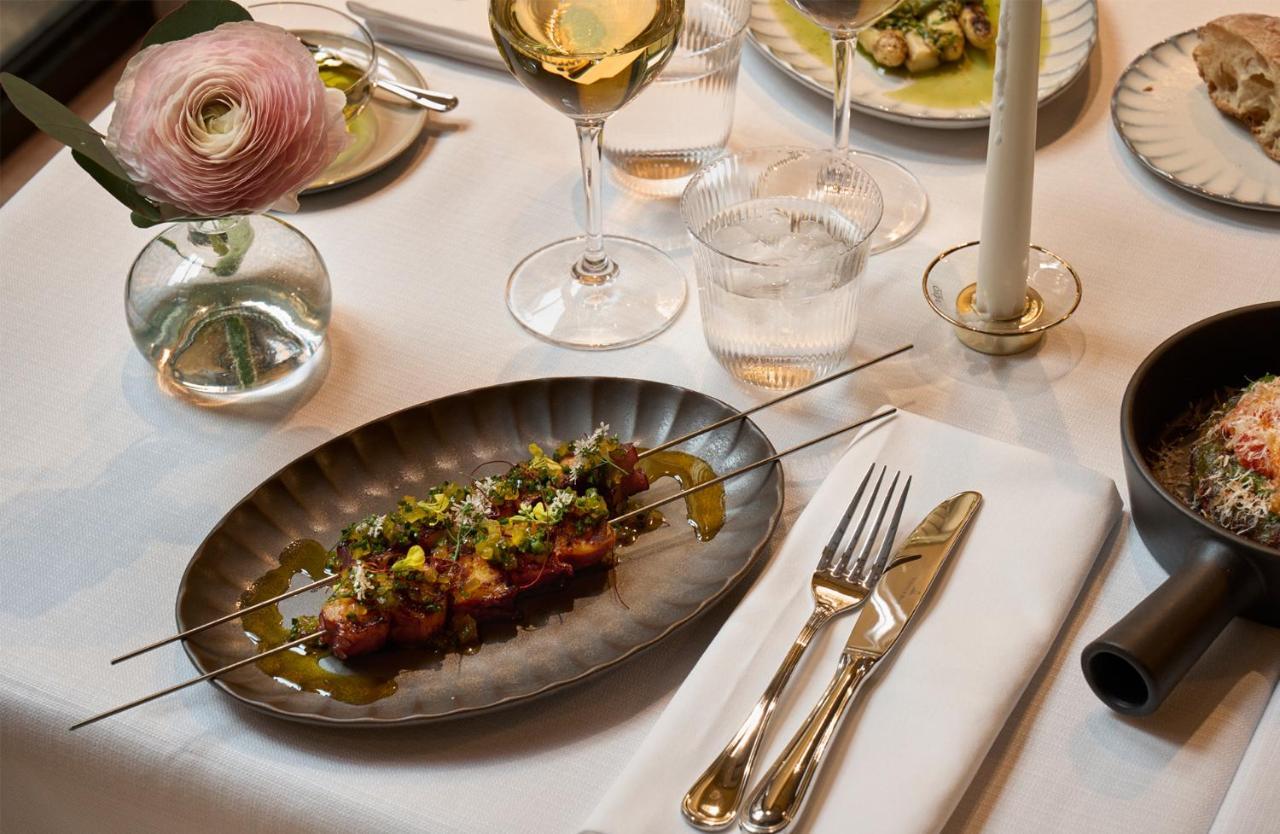 Villa Dagmar Stockholm Luaran gambar A table setting at the restaurant