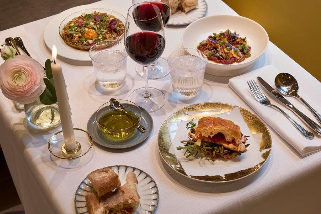 Villa Dagmar Stockholm Restoran gambar A meal at the restaurant