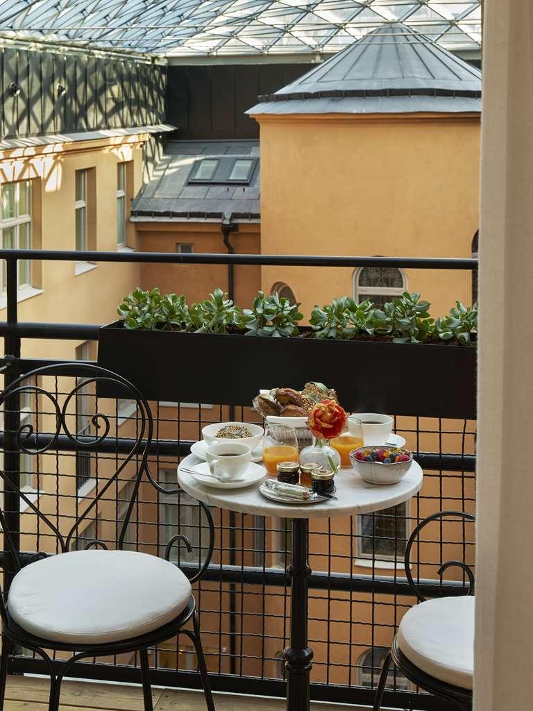 Villa Dagmar Stockholm Bilik gambar Breakfast on a balcony